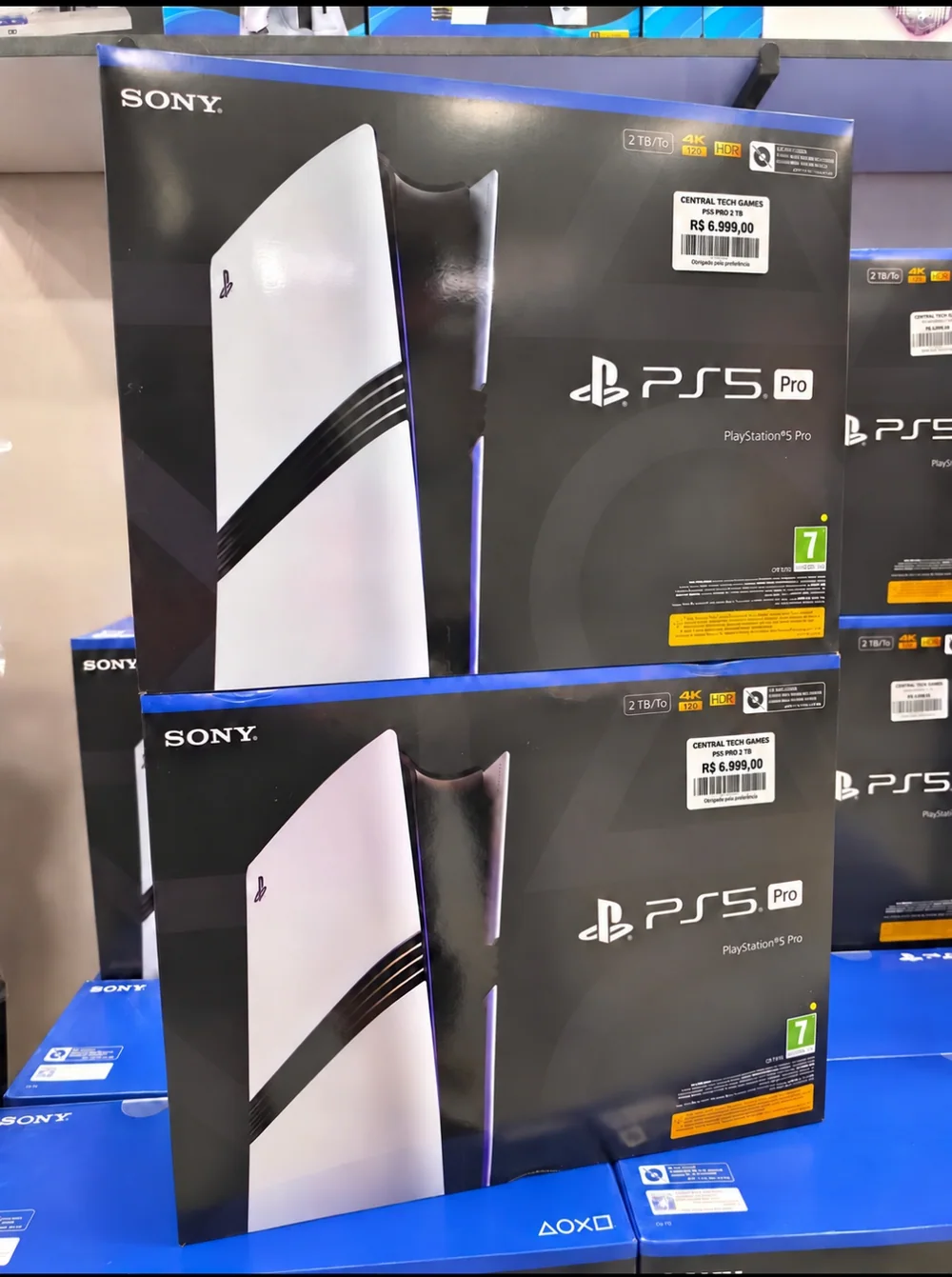 Consoles PlayStation nas mídias enviadas pela loja